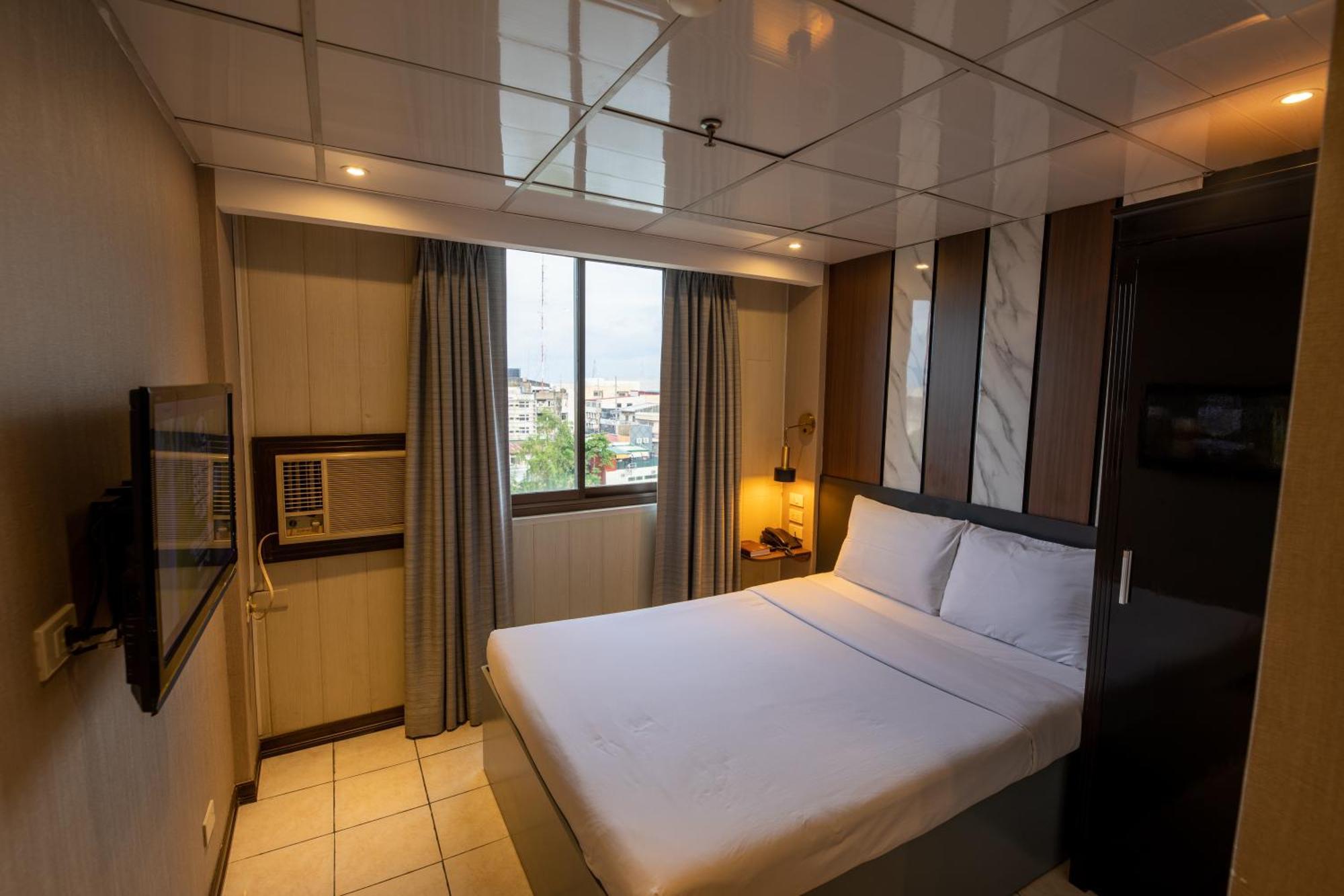 Star Plaza Hotel Dagupan City Экстерьер фото
